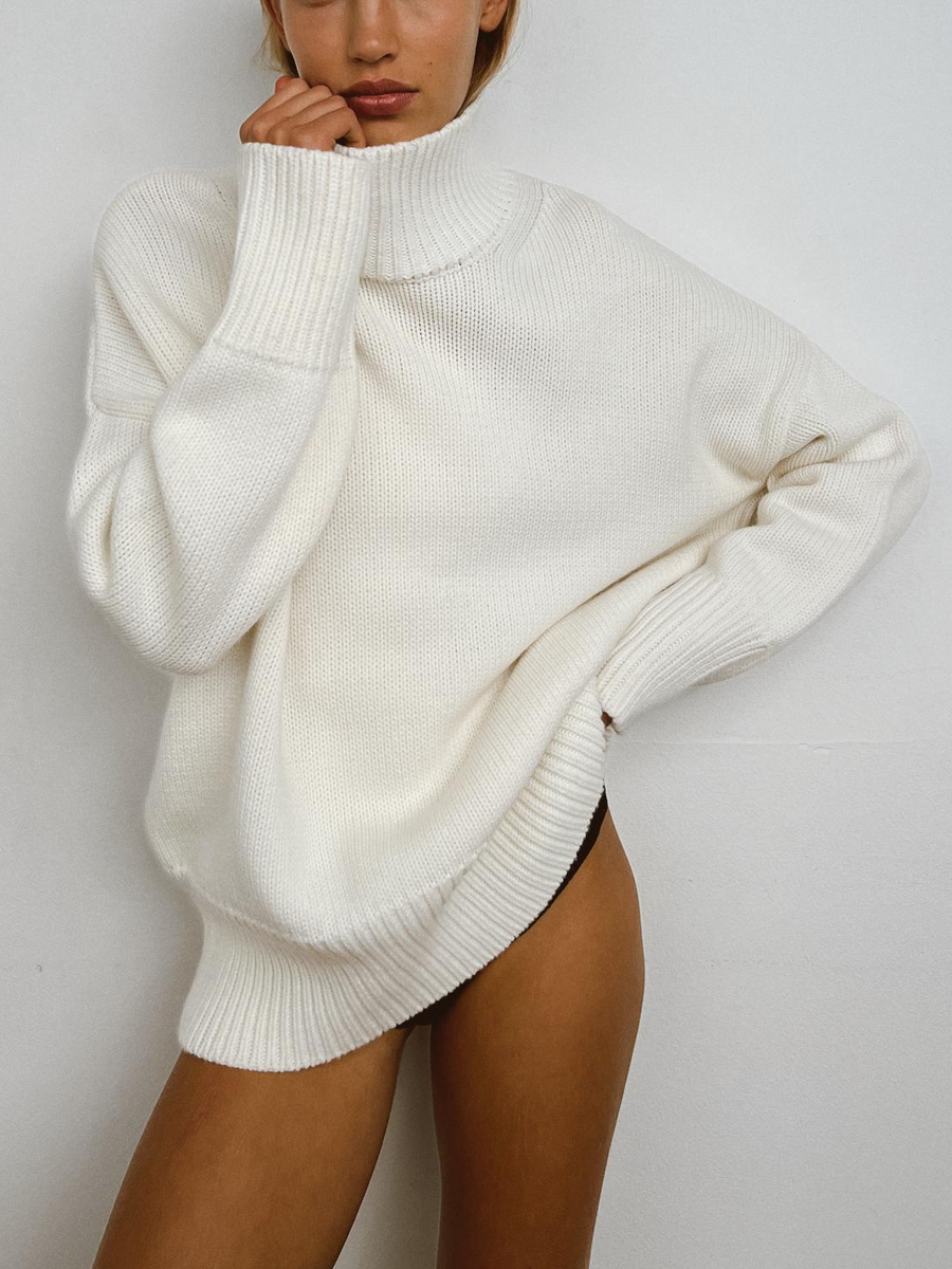 Women's Wool-Blend Turtleneck Sweater – Knitted Pullover with Straight Fit