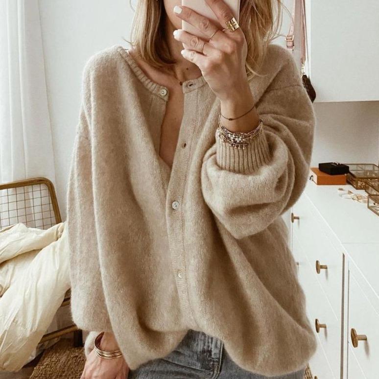 Women's Oversized Cardigan with Ribbed Collar and Button Closure