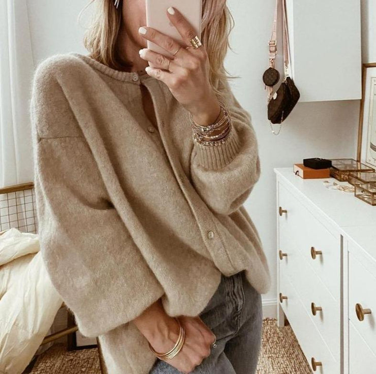 Women's Oversized Cardigan with Ribbed Collar and Button Closure